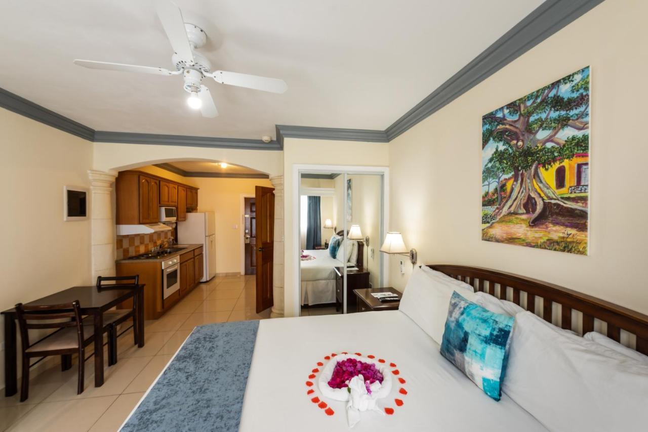 Baker'S Suites Simpson Bay Buitenkant foto