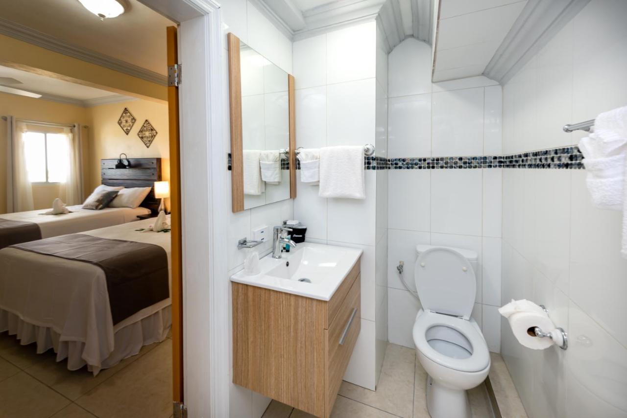 Baker'S Suites Simpson Bay Buitenkant foto