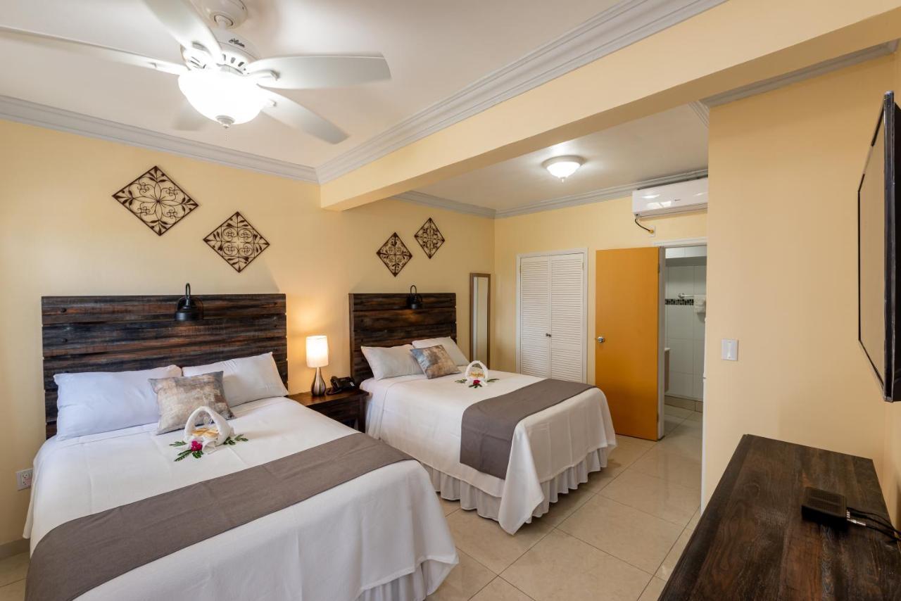 Baker'S Suites Simpson Bay Buitenkant foto
