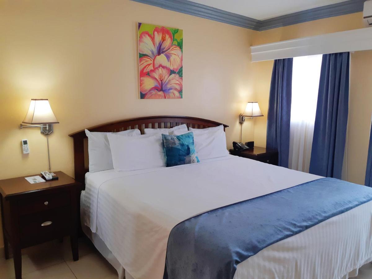 Baker'S Suites Simpson Bay Buitenkant foto