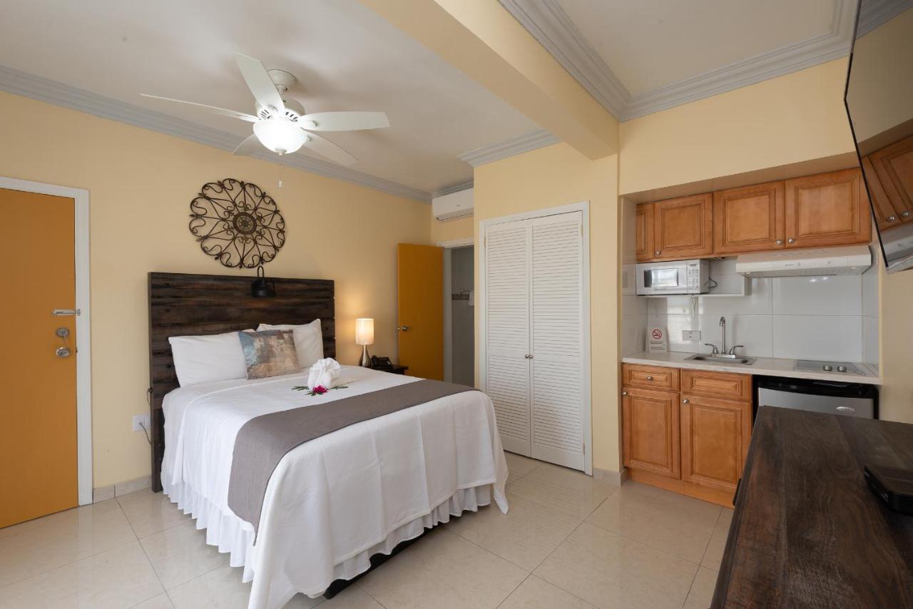 Baker'S Suites Simpson Bay Buitenkant foto