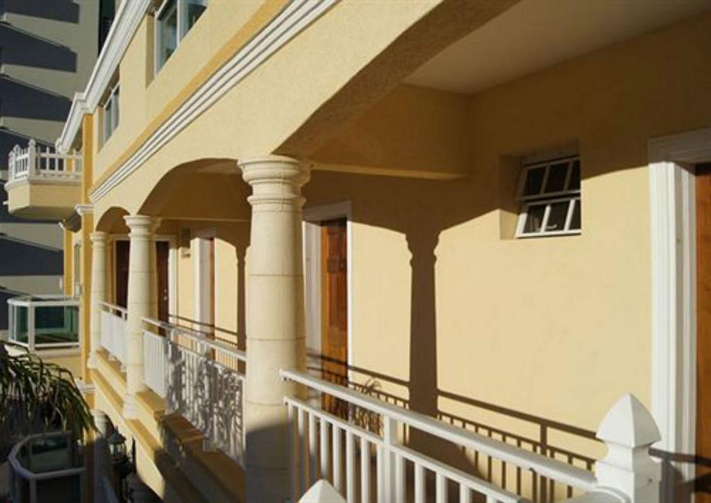 Baker'S Suites Simpson Bay Buitenkant foto